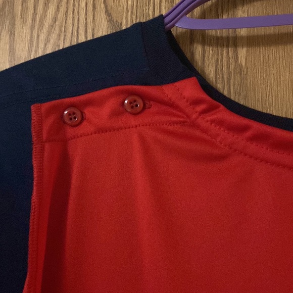 Superman Shirt with Cape - Batman vs Superman - Picture 8 of 10